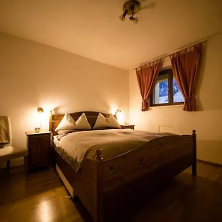 Apartament Residenz Maroi *